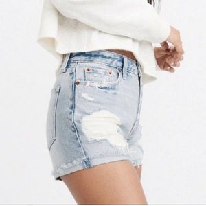 Abercrombie & Fitch Annie High rise light wash distressed denim shorts - size 27